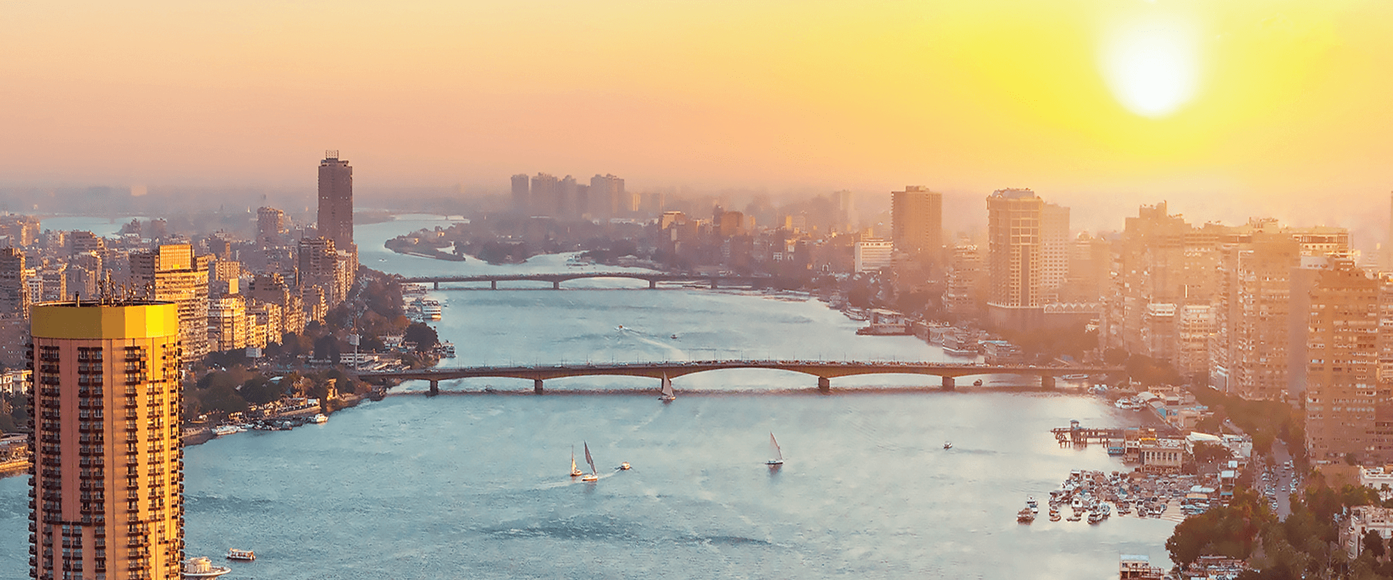 File:Tahrir Square, Cairo, in the early morning - c.jpg - Wiktionary, the  free dictionary