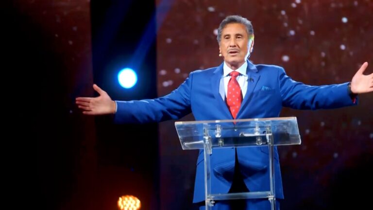 Dr. Michael Youssef preaches